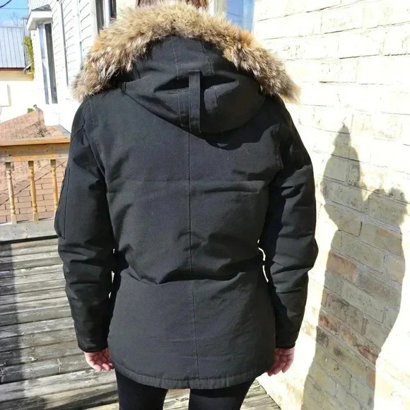 Authentic Canada Goose Jacket - Picture 4 of 16